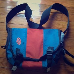 Timbuk2 small messenger